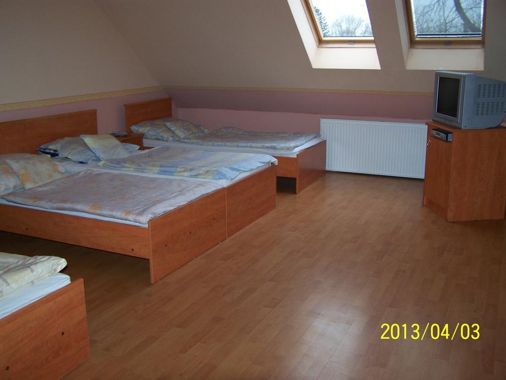 Borostyankert Etterem & Vendeghaz Hotel Sitke Cameră foto